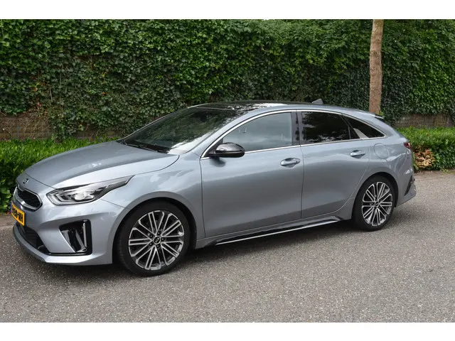 Kia ProCeed 2