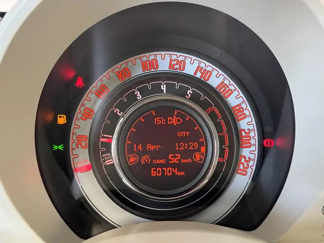 Fiat 500 1.0 Hybrid Lounge 2021 Benzine 4