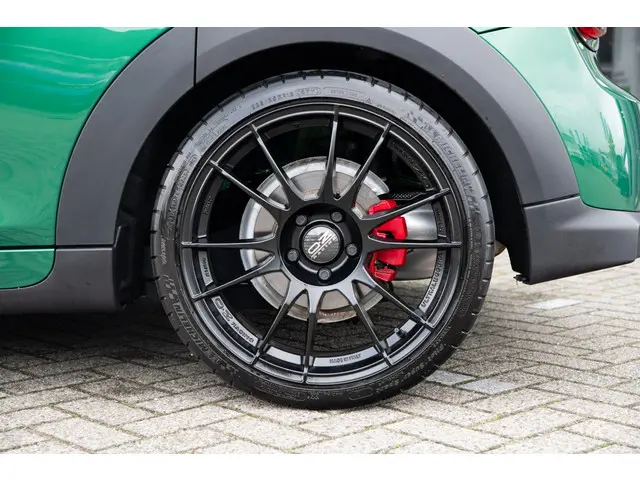 MINI Cooper S 2.0 Resolute Edition 2023 Benzine 17