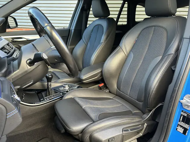 BMW X1 sDrive18i High Executive Edition 2020 Benzine 5