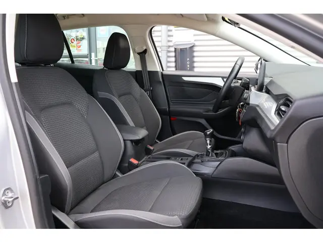 Ford Focus Wagon 1.0 Business 2021 Benzine 13