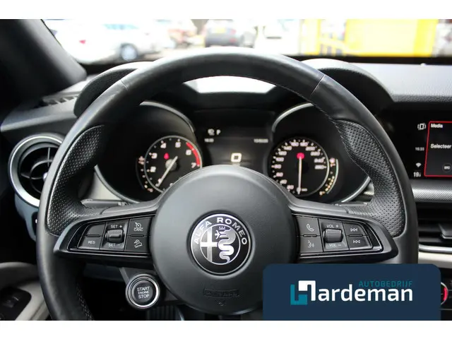 Alfa Romeo Stelvio 2.0 T AWD Veloce Carplay 2021 Benzine 20