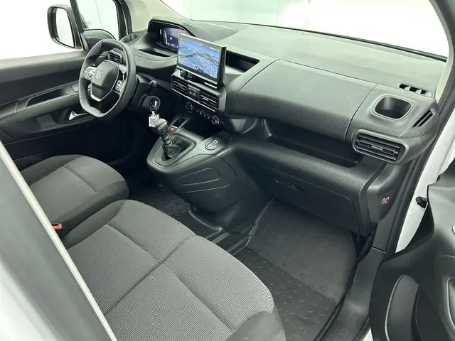 Peugeot Partner 1.5 BlueHDi 100 S&S L2 2024 Diesel 17