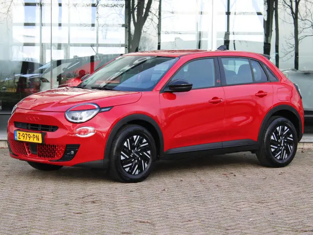 Fiat 600 600e RED 54 kWh 2024 Elektrisch 5