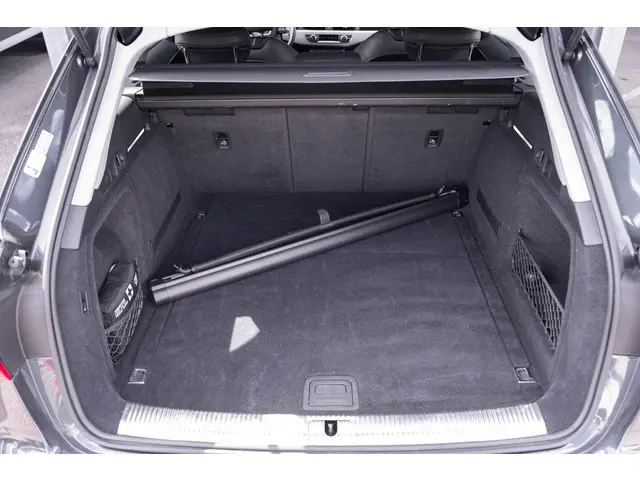 Audi A4 Avant 35 TFSI Business Edition 2021 Benzine 10