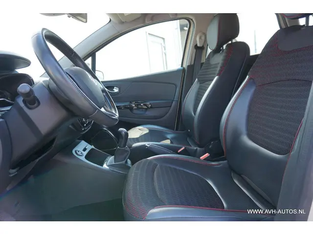Renault Captur 0.9 TCe Helly Hansen 2015 Benzine 6