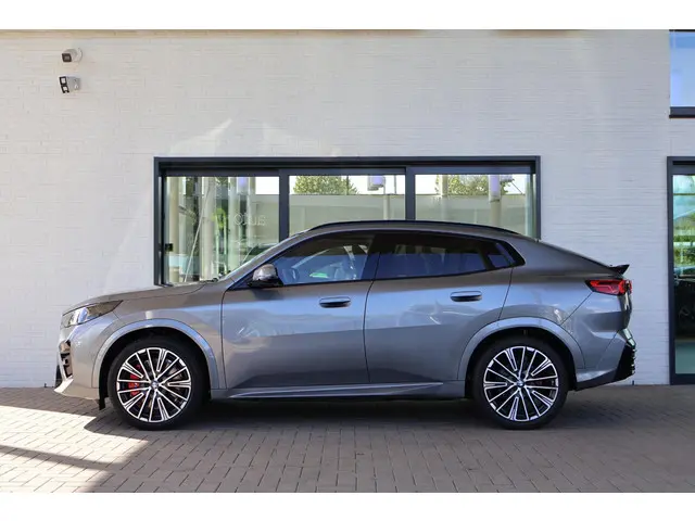 BMW iX2 eDrive20 67 kWh M Sport Edition 2025 Elektrisch 5