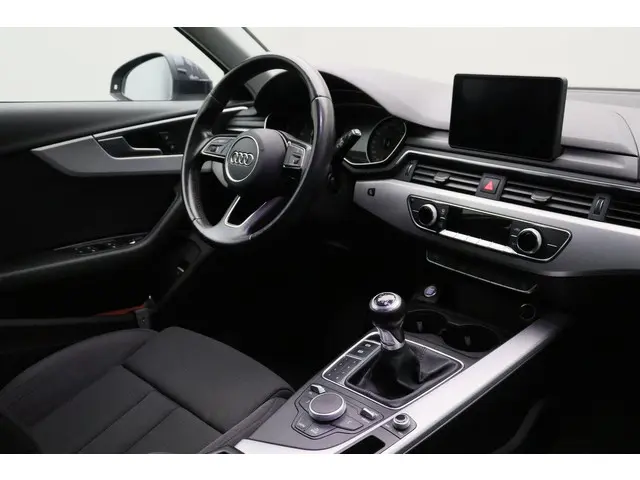 Audi A4 Avant 1.4 TFSI Lease Edition 2016 Benzine 17