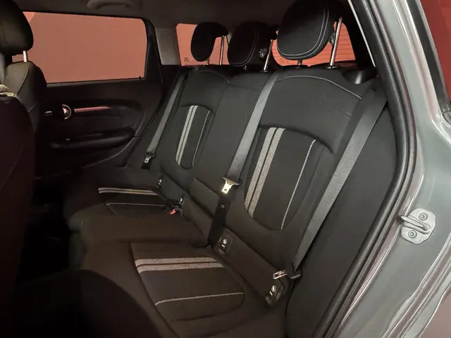 MINI Clubman 2.0 Cooper S Business Plus 2019 Benzine 8