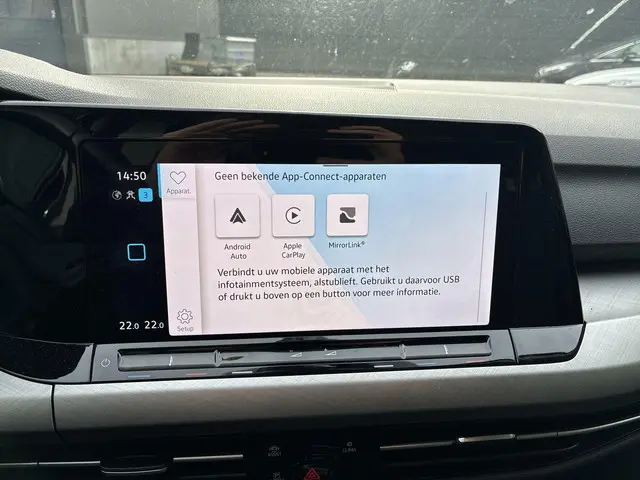 Volkswagen Golf 1.0 eTSI 110pk DSG Life 2022 Benzine 17