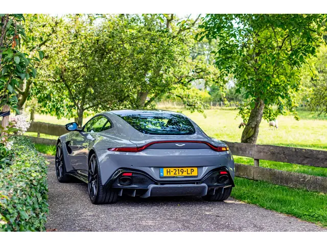 Aston Martin V8 Vantage 4.0 2018 Benzine 95