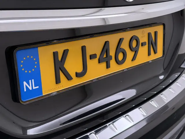 Mercedes-Benz GLA 180 AMG line 2016 Benzine 5