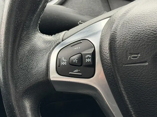 Ford Fiesta 1.0 Style 2015 Benzine 33