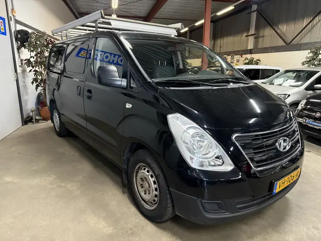 Hyundai H300 2.5 CRDi Dynamic 2014 Diesel 4