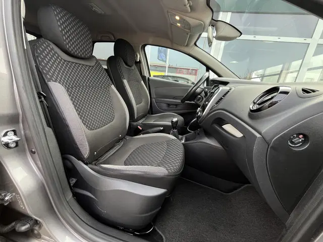 Renault Captur 0.9 TCe Intens 2019 Benzine 35