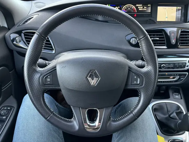 Renault Scénic 2.0 Bose 2014 Benzine 38