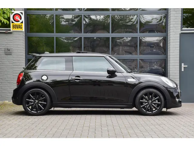 MINI Cooper S Mini 2.0 Serious Business 2014 Benzine 13