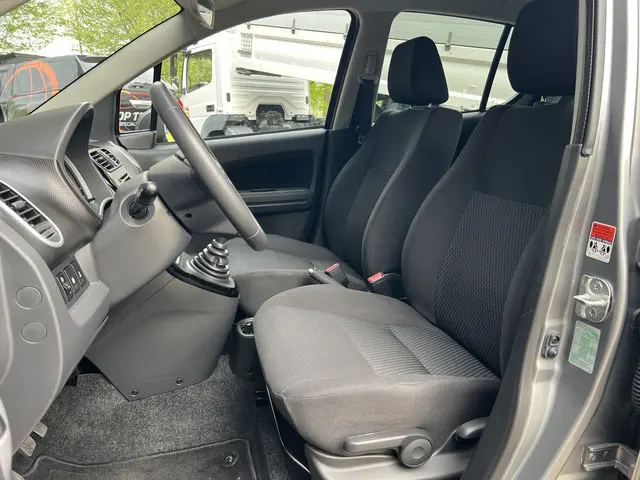 Suzuki Splash 1.2 Exclusive EASSS 2015 Benzine 13