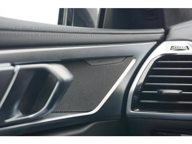 BMW 8 Serie Coupé 840i 2024 Benzine 18