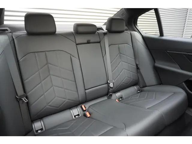 BMW 5 Serie 530e 2026 Hybride Benzine 16