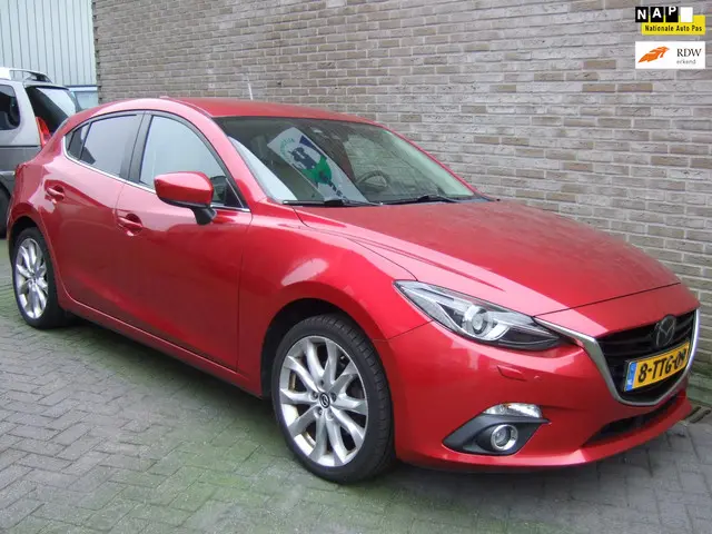 Mazda 3 2.0 HP GT-M 165 PK Trekhaak 2014 Benzine