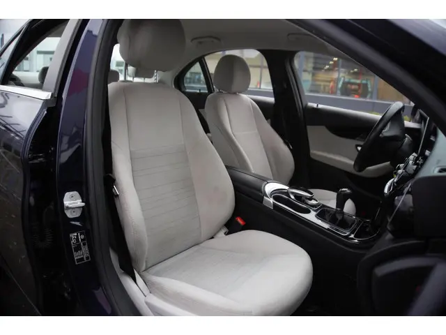 Mercedes-Benz C-Klasse 180 NAVI/PDC/CRUISE 2014 Benzine 9