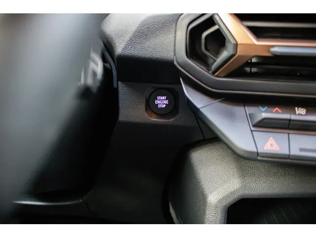 Dacia Duster extreme hybrid 140 2024 Hybride Benzine 31