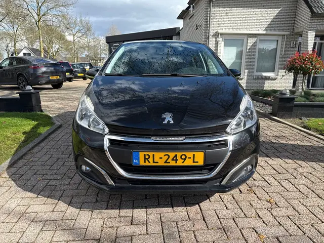 Peugeot 208 2