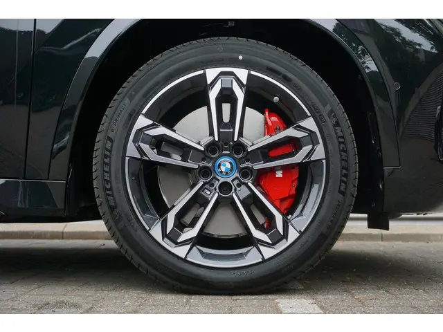 BMW iX1 eDrive20 67 kWh 2025 Elektrisch 6