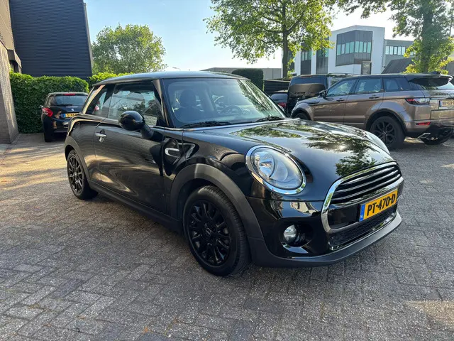 MINI Cooper Mini 1.5 Business 2017 Benzine 4