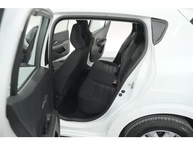 Dacia Sandero TCe 90 CVT Expression 2024 Benzine 22
