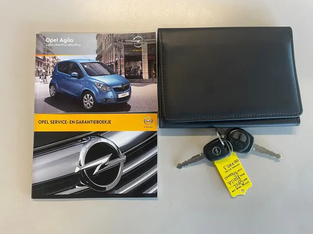 Opel Agila 1.2 Edition 2012 Benzine 20