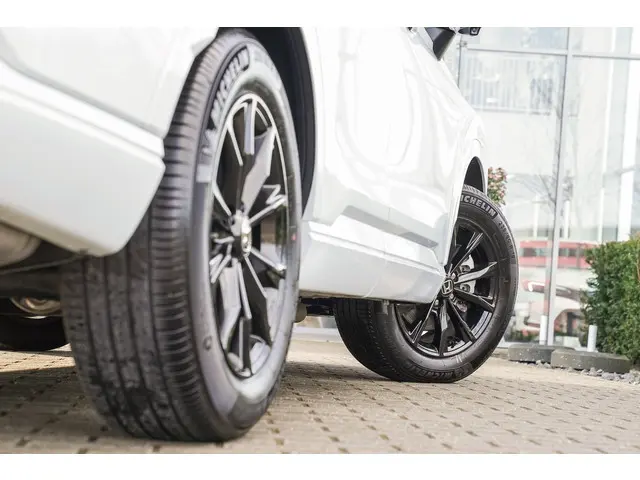 Honda CR-V 2.0i e:PHEV ADVANCE TECH 2025 Hybride Benzine 11