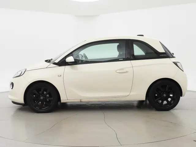 Opel ADAM 1.4 AUTOMAAT UNLIMITED 2017 Benzine 18