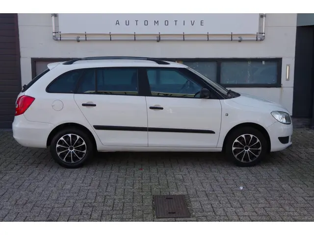 Škoda Fabia Combi 1.2 Arctic 2014 Benzine 2