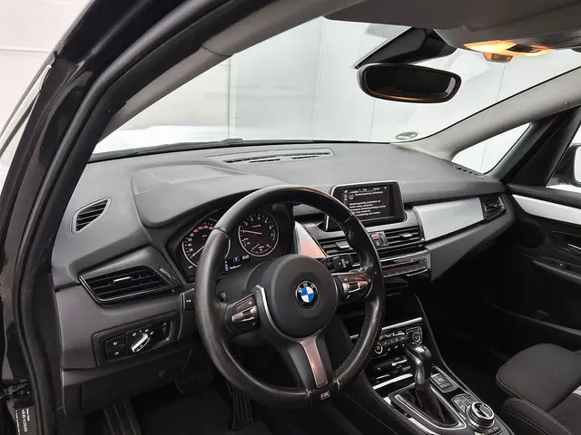 BMW 2 Serie Active Tourer 218i Executive 2017 Benzine 19