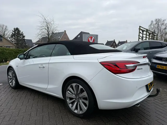 Opel Cascada 1.6 Turbo Cosmo RIJKLAARPRIJS! 2015 Benzine 8