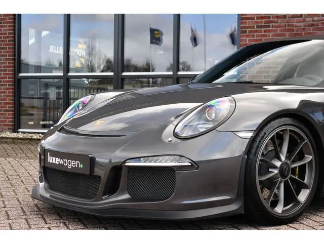 Porsche 911 3.8 GT3 2015 Benzine 21