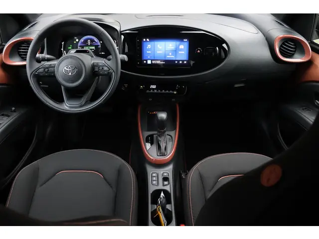 Toyota Aygo X Hybrid 115 pulse 2025 Hybride Benzine 30
