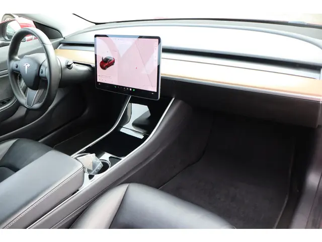 Tesla Model 3 Long Range AWD 75 kWh 2019 Elektrisch 11