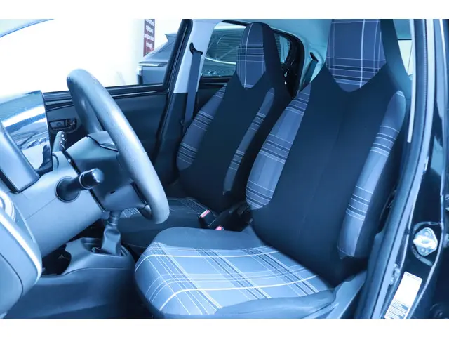 Peugeot 108 1.0 e-VTi Active 2018 Benzine 7