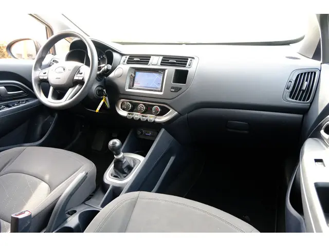 Kia Rio 1.2 CVVT Plus Pack 5-drs Airco|Navi 2014 Benzine 5