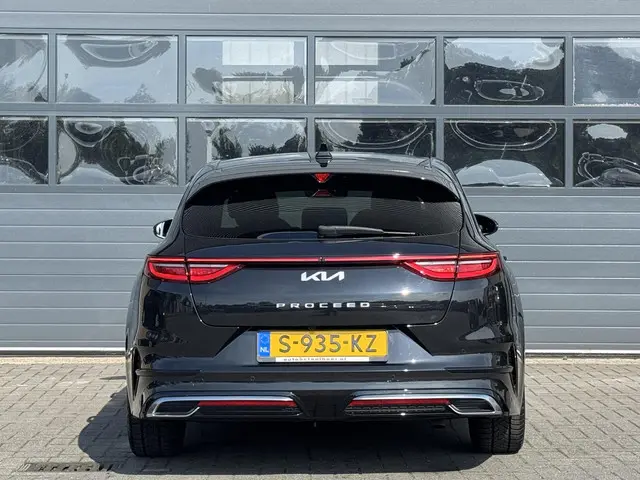 Kia ProCeed 1.5 T-GDI GT-LINE 2023 Benzine 21