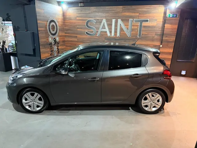 Peugeot 208 1.2 PureTech | Signature |NAP | 2019 Benzine 25