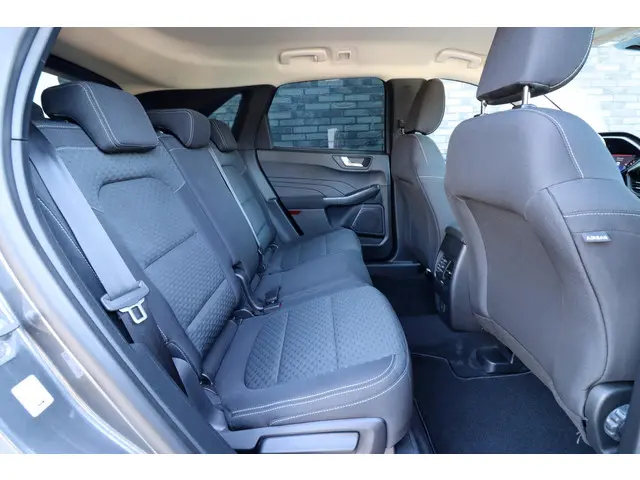 Ford Kuga 2.5 PHEV Cool & Connect 2022 Hybride Benzine 8