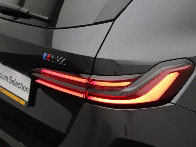 BMW M5 Touring 2025 Hybride Benzine 47