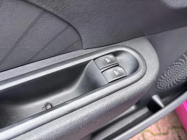 Renault Twingo 1.2 16V Parisienne 2013 Benzine 18