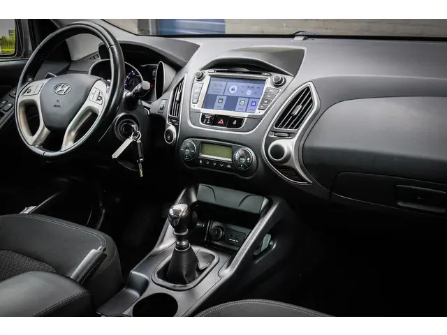 Hyundai ix35 1.6i GDI Dynamic 2013 Benzine 8