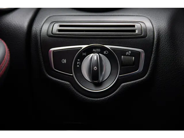 Mercedes-Benz GLC AMG 43 4MATIC Premium 2019 Benzine 58