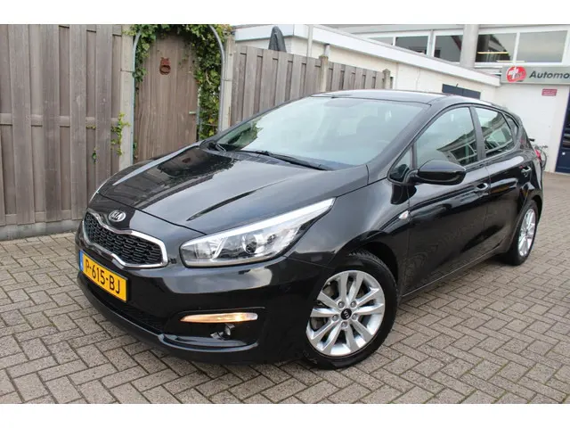 Kia cee'd 1.4 MPi ComfortLine Plus 2016 Benzine 2
